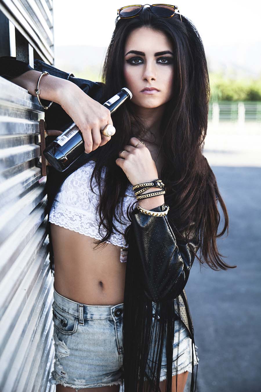 Sassy girls’s look of the day — catch her live in Kito