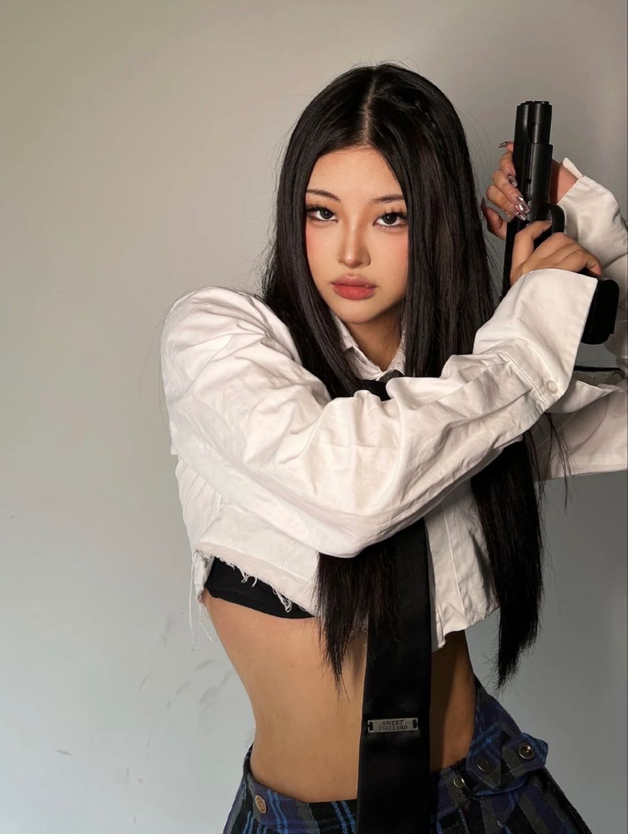 A cozy shot with Sassy girls — straight from Kito