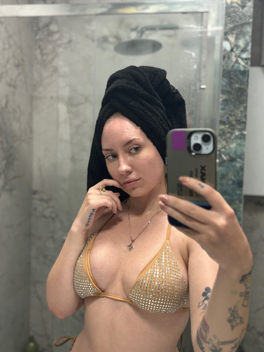 Nude girl KateV in Kito