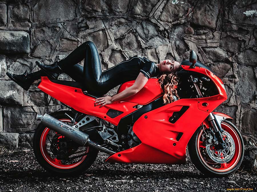 Beautiful girl Beautiful girls and motorcycles in Kito