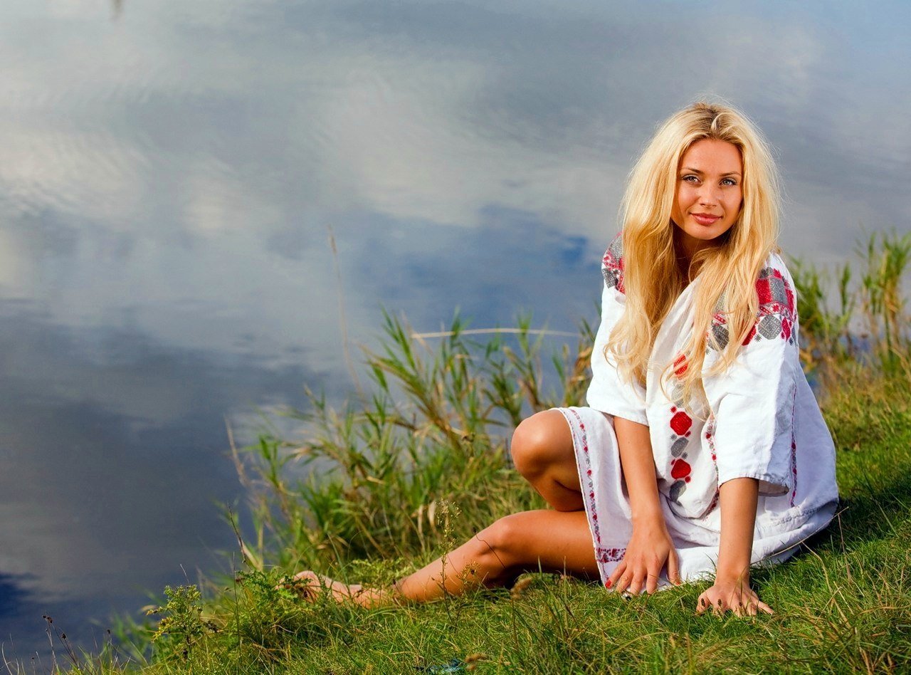 Sexy girl Slavic girls in Kito