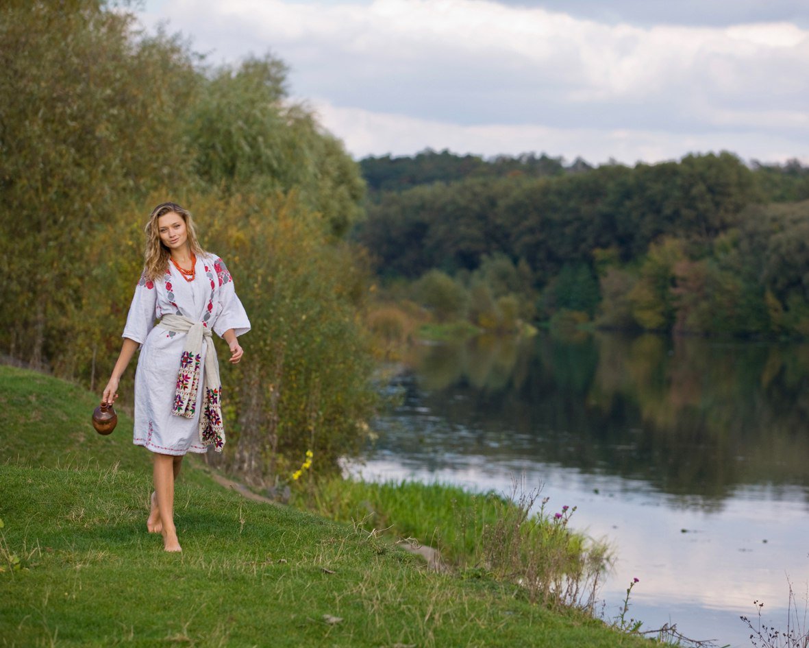 Nude girl Slavic women in Kito