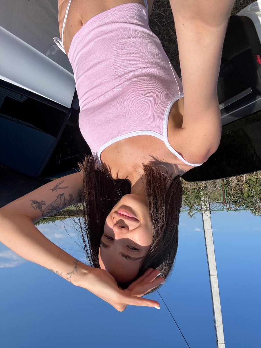 Sexy model Tina in Kito